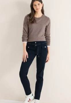 Slim Leg Hose