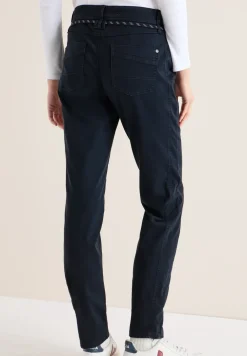 Slim Leg Hose