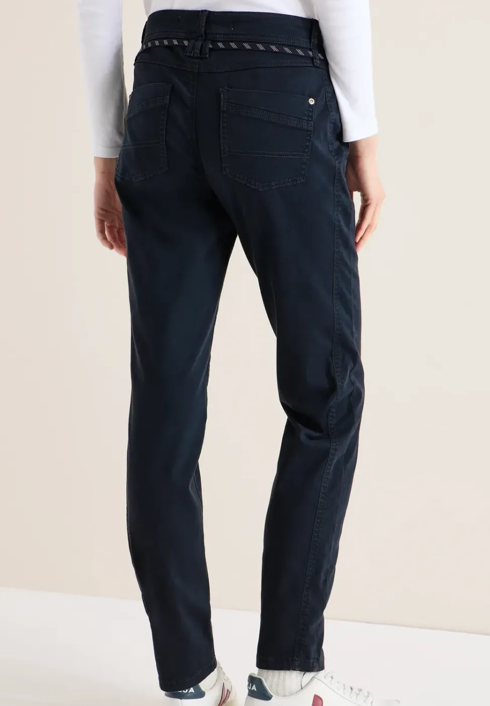 Slim Leg Hose