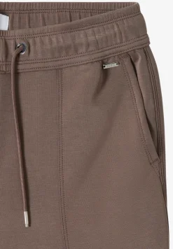 Slim Leg Hose