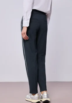 Slim Leg Hose