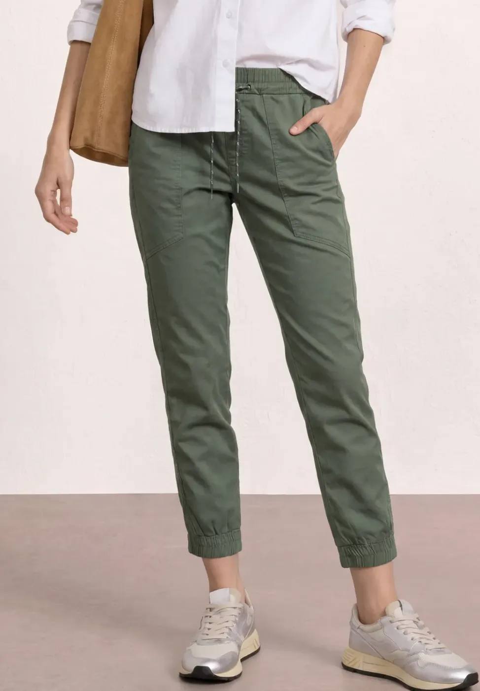 Slim Leg Hose in leichter Qualität