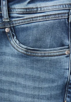 Slim Leg Jeans