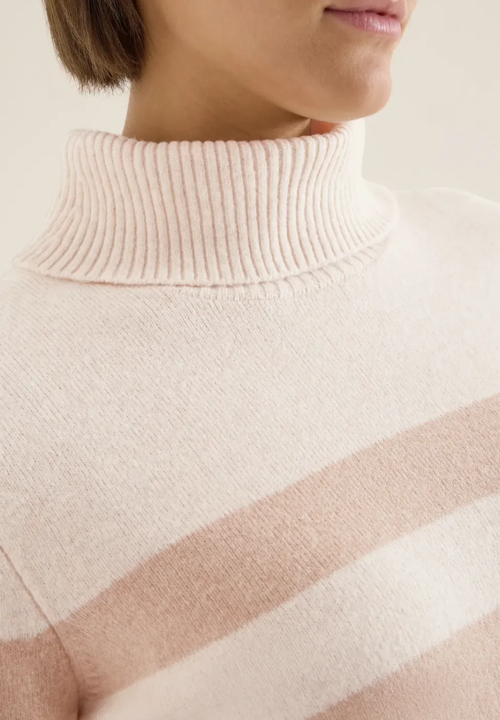 Softer Rollkragenpullover