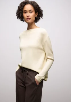 Softer Basic Pullover