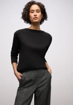 Softer Basic Pullover
