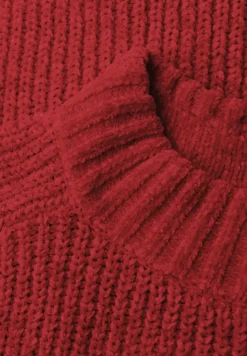 Softer Chenille Pullover