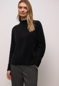 Softer Chenille Pullover