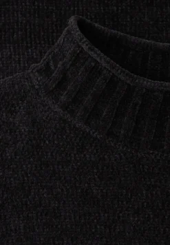 Softer Chenille Pullover