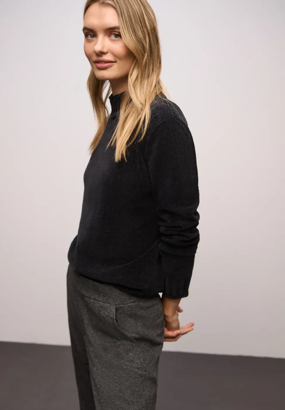 Softer Chenille Pullover