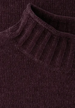 Softer Chenille Pullover