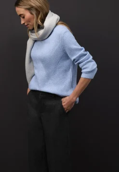 Softer Strukturpullover