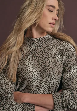 Softes Leo-Shirt