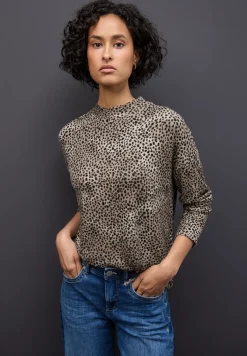 Softes Leo-Shirt