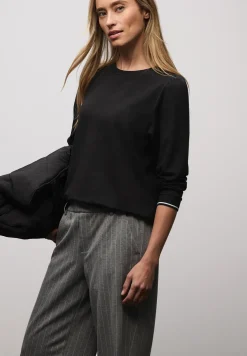 Softes Shirt mit Rippdetails