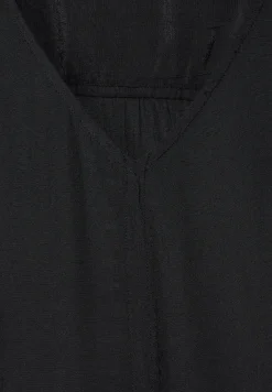 Sommer-Kleid mit Struktur
