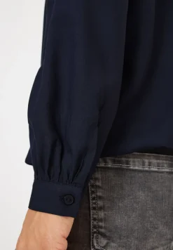 Split Neck Bluse