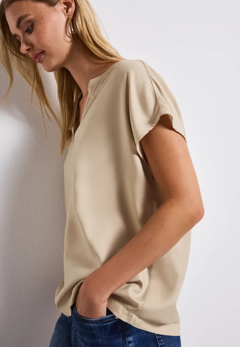 Split Neck Bluse in Unifarbe