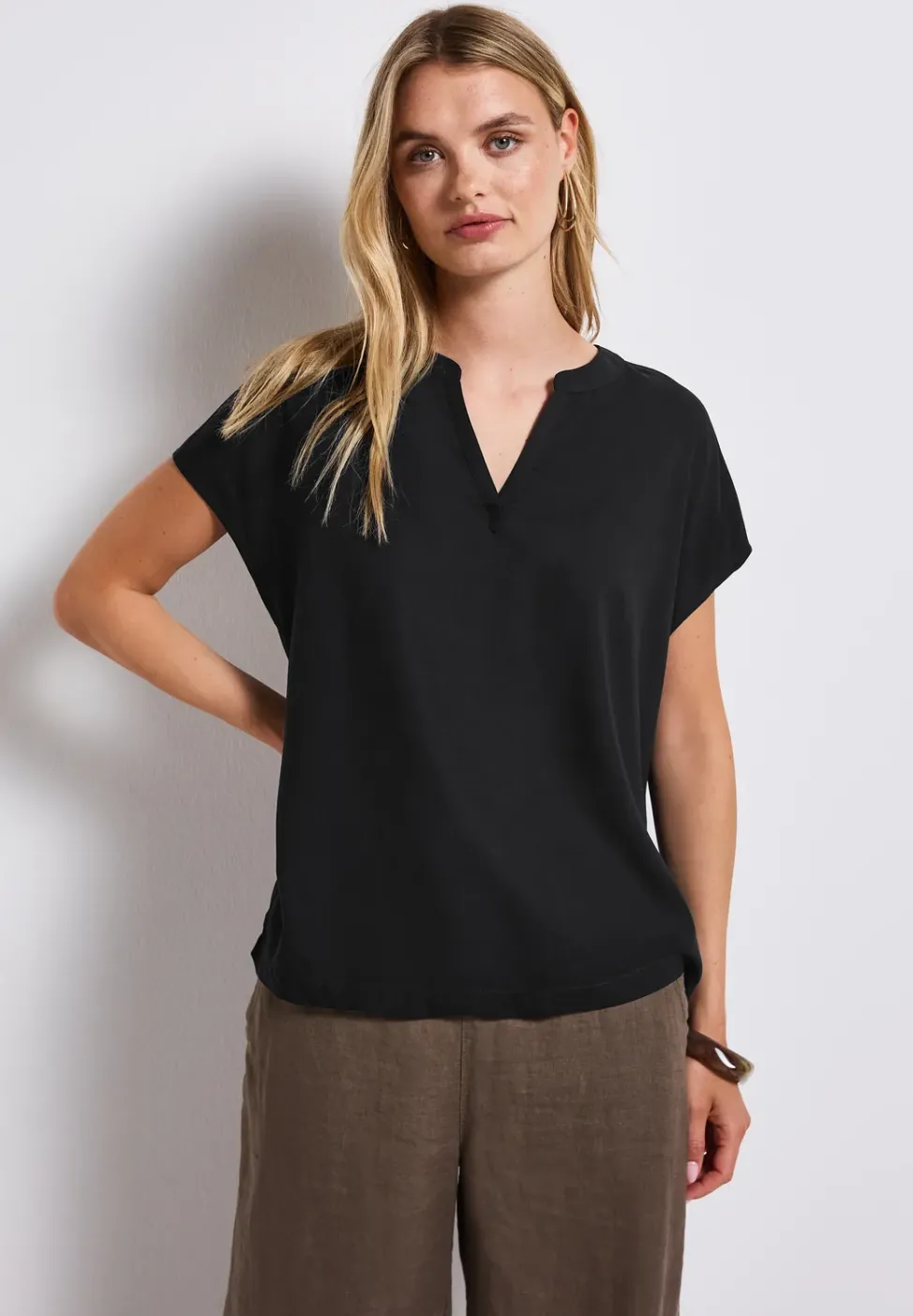 Split Neck Bluse in Unifarbe