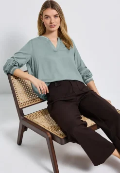 Split Neck Bluse mit Tape