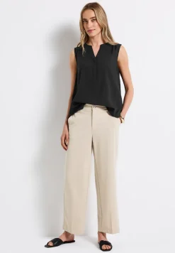 Split Neck Blusentop