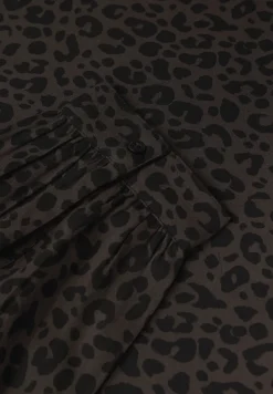 Split Neck Leo Bluse
