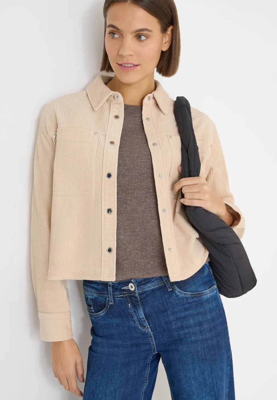 Sportive Cord-Jacke