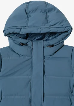 Sportive Jacke mit Kapuze