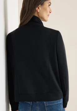 Sportive Sweatjacke