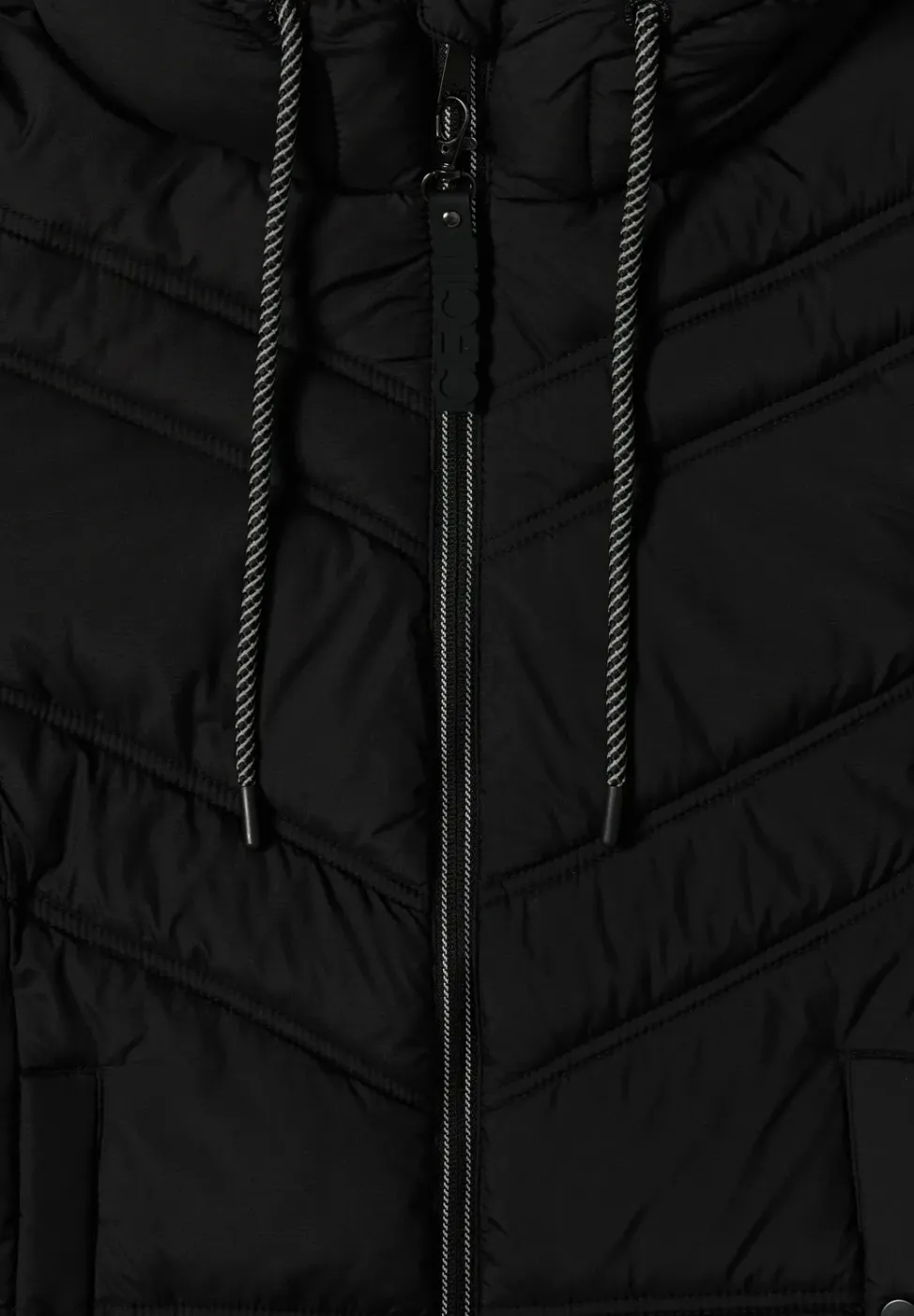 Steppjacke mit Kapuze