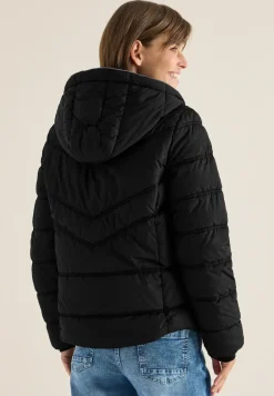 Steppjacke mit Kapuze