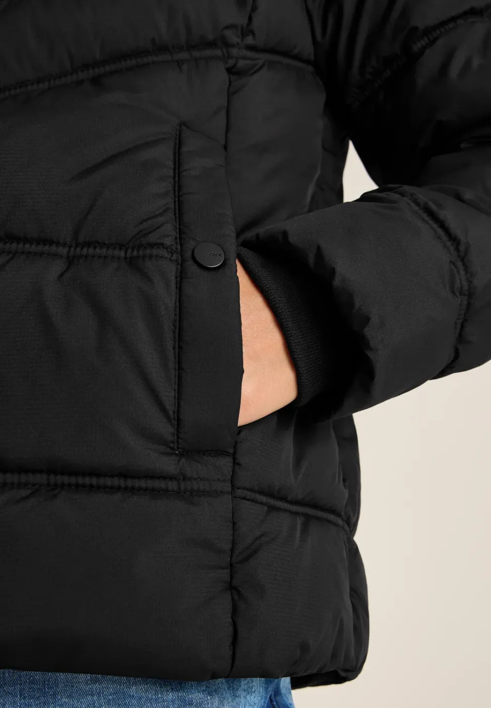 Steppjacke mit Kapuze