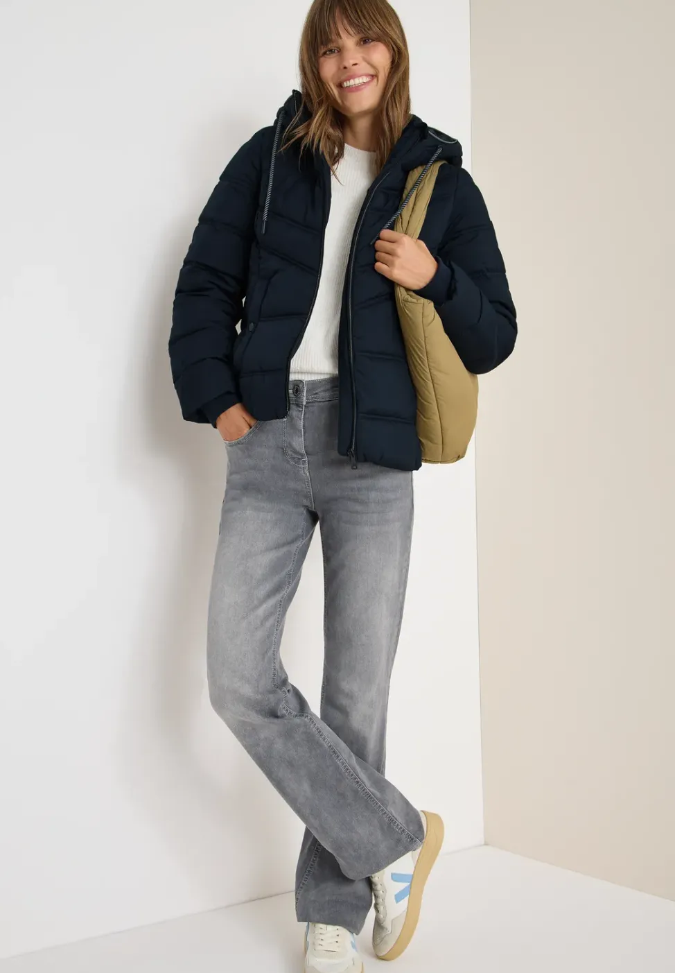 Steppjacke mit Kapuze