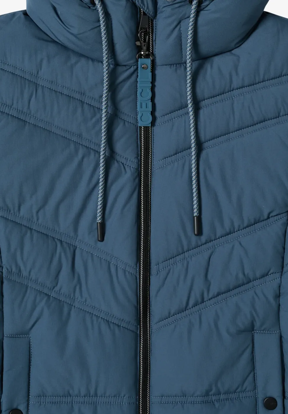 Steppjacke mit Kapuze