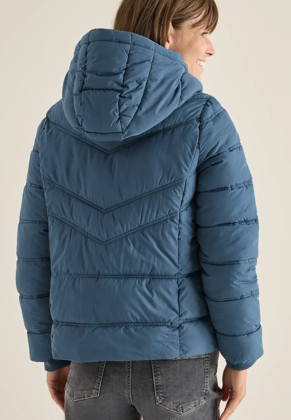 Steppjacke mit Kapuze