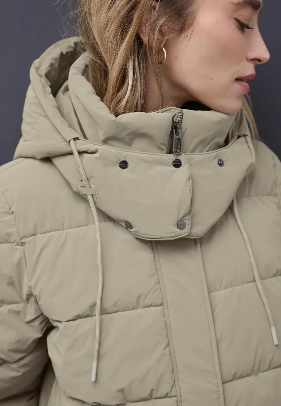 Steppjacke mit Strickdetails