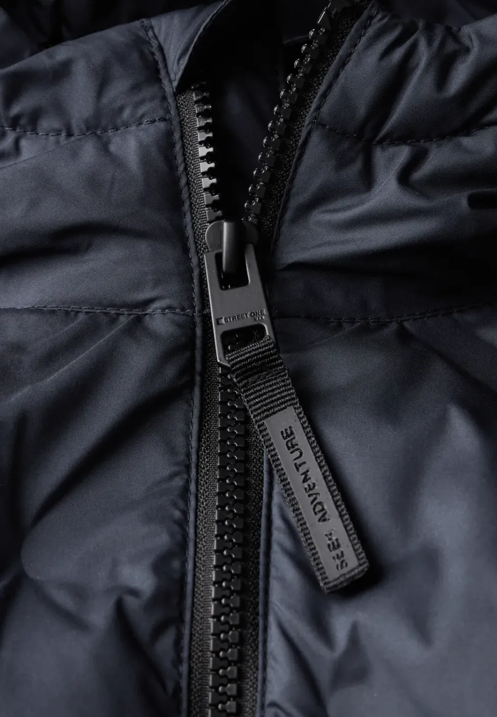 Steppjacke mit Sweat-Ärmeln