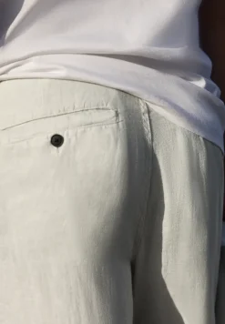 Straight Leg Chino aus Leinen
