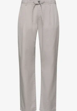 Straight Leg Chino in leichter Qualität