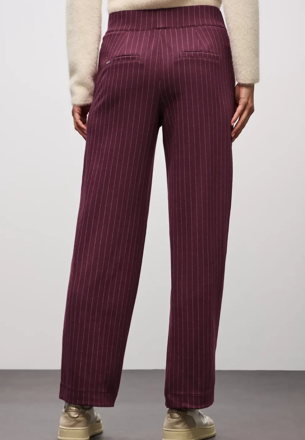 Straight Leg Hose