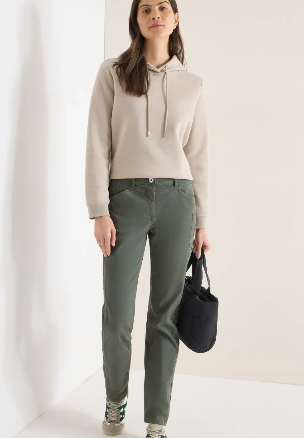 Straight Leg Hose