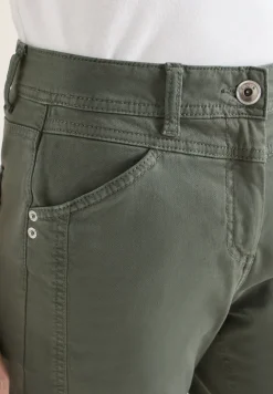 Straight Leg Hose