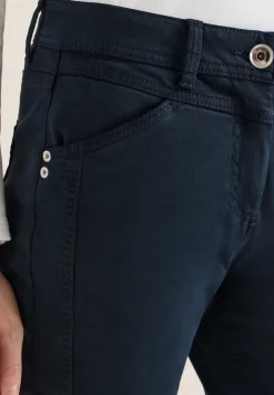 Straight Leg Hose