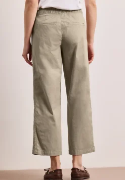 Straight Leg Hose in Hose Papertouchware
