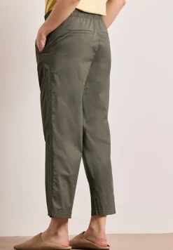 Straight Leg Hose in Hose Papertouchware