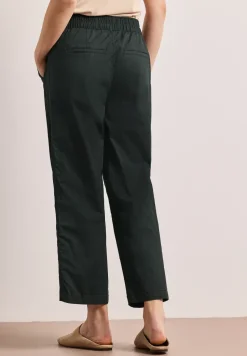 Straight Leg Hose in Hose Papertouchware