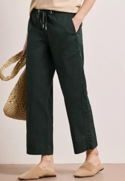 Straight Leg Hose in Hose Papertouchware