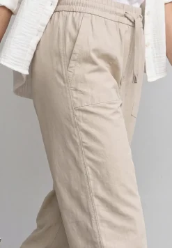 Straight Leg Hose mit Turn-Up-Detail