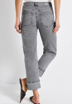 Straight Leg Jeans