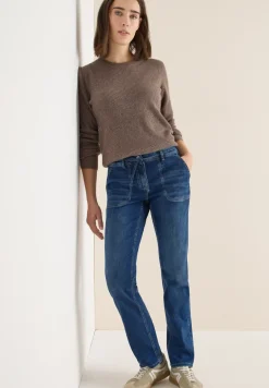 Straight Leg Jeans